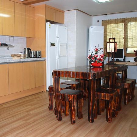Mago Guesthouse Сеул Экстерьер фото