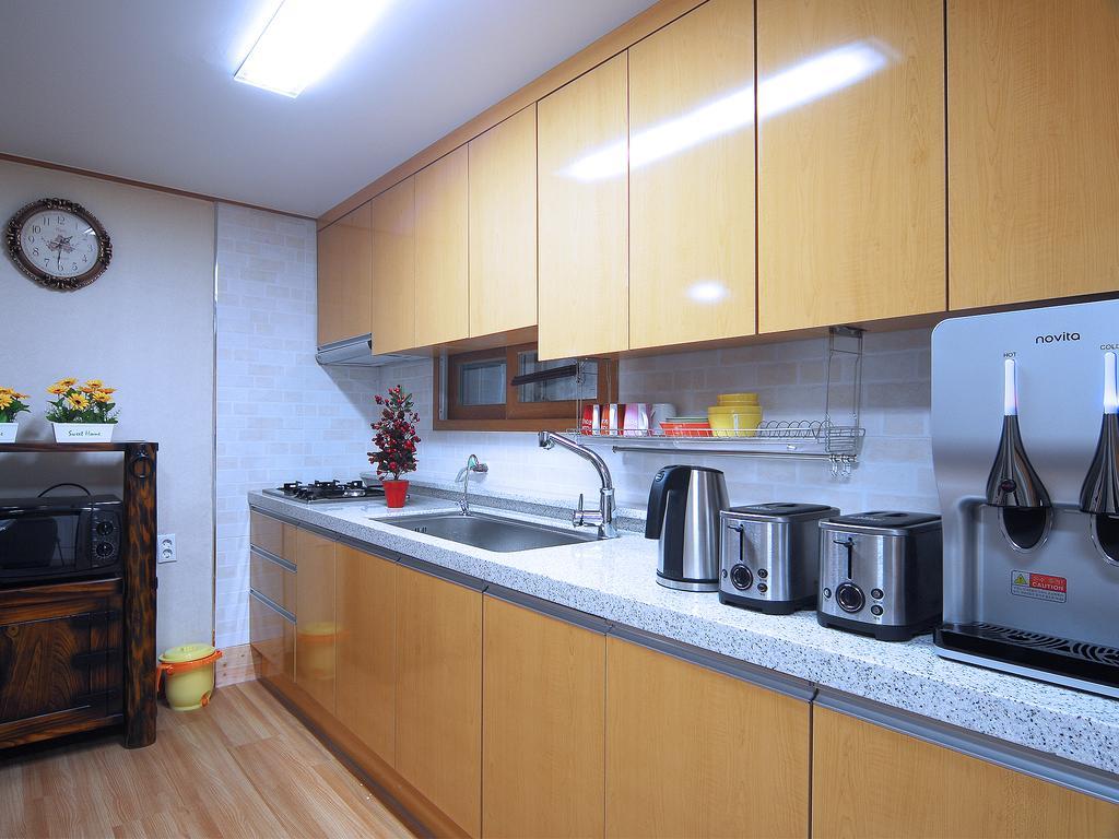 Mago Guesthouse Сеул Экстерьер фото