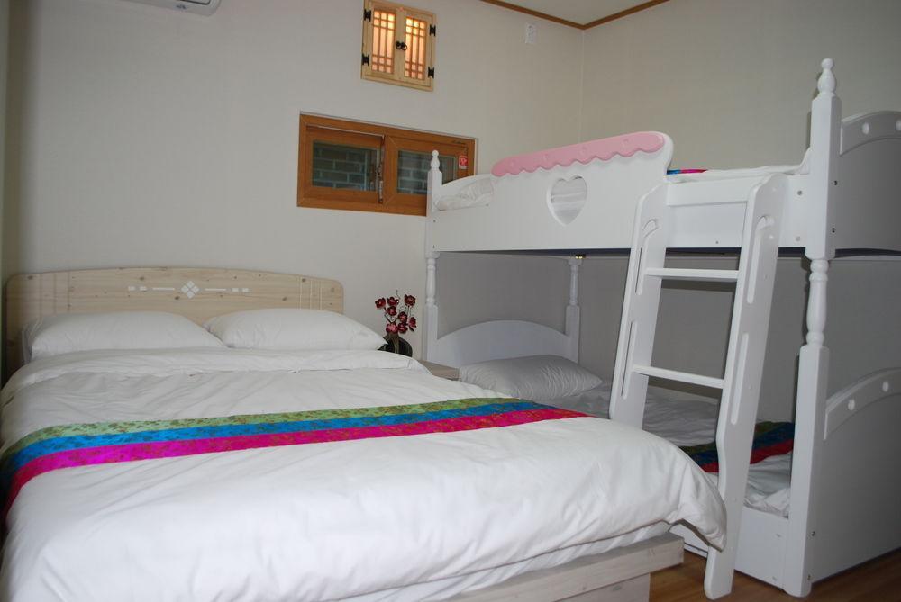 Mago Guesthouse Сеул Экстерьер фото