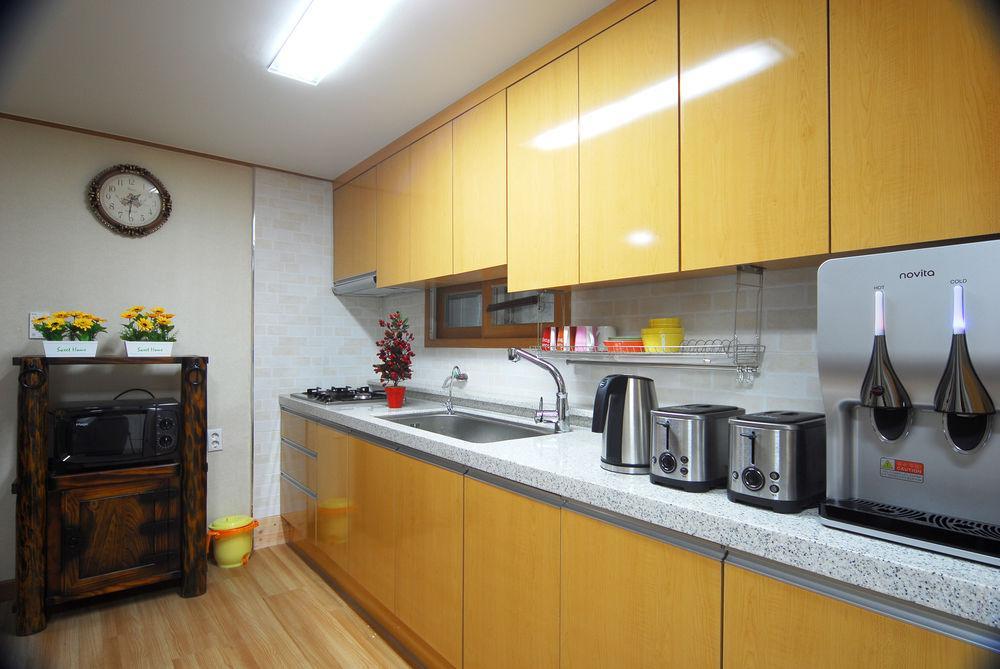 Mago Guesthouse Сеул Экстерьер фото